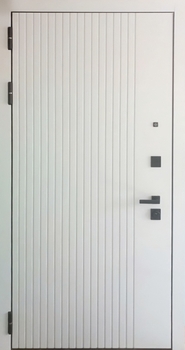 Стальная дверь с окрашенными панелями МДФ белого цвета